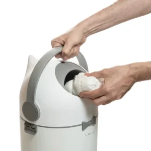 Tacho para pañales pingüino love blanco -